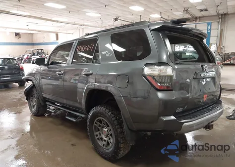 2020 Toyota 4Runner Trd Off Road Premium из США, поврежденный, VIN JTEBU5JR1L5807749